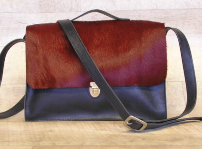 Schoudertas, Messenger met vachtklep